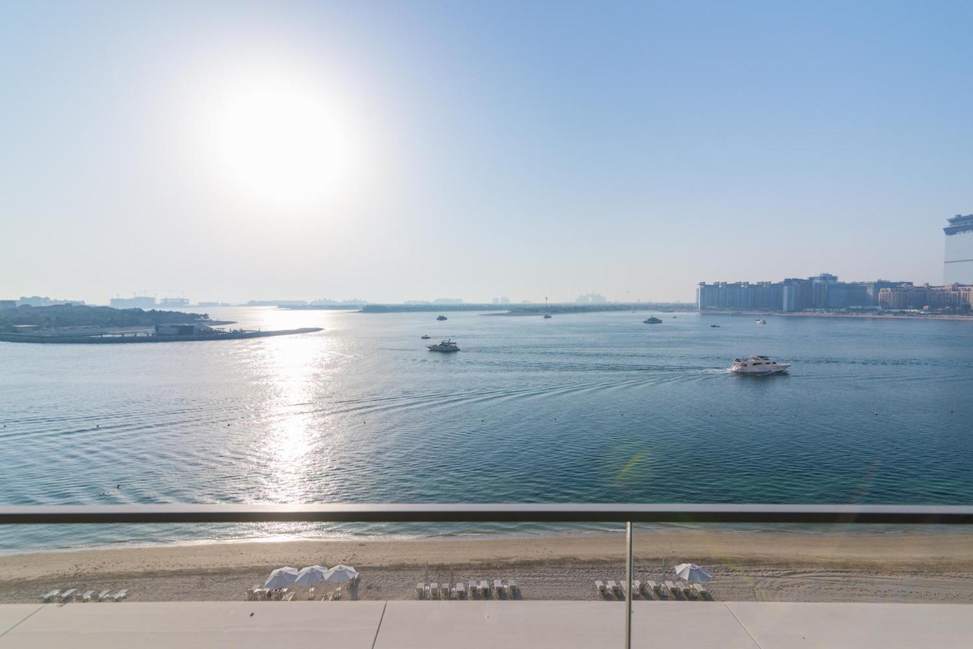 Apartment Beachfront Luxury - Stunning Views On The Palm & Marina - Private Beach *