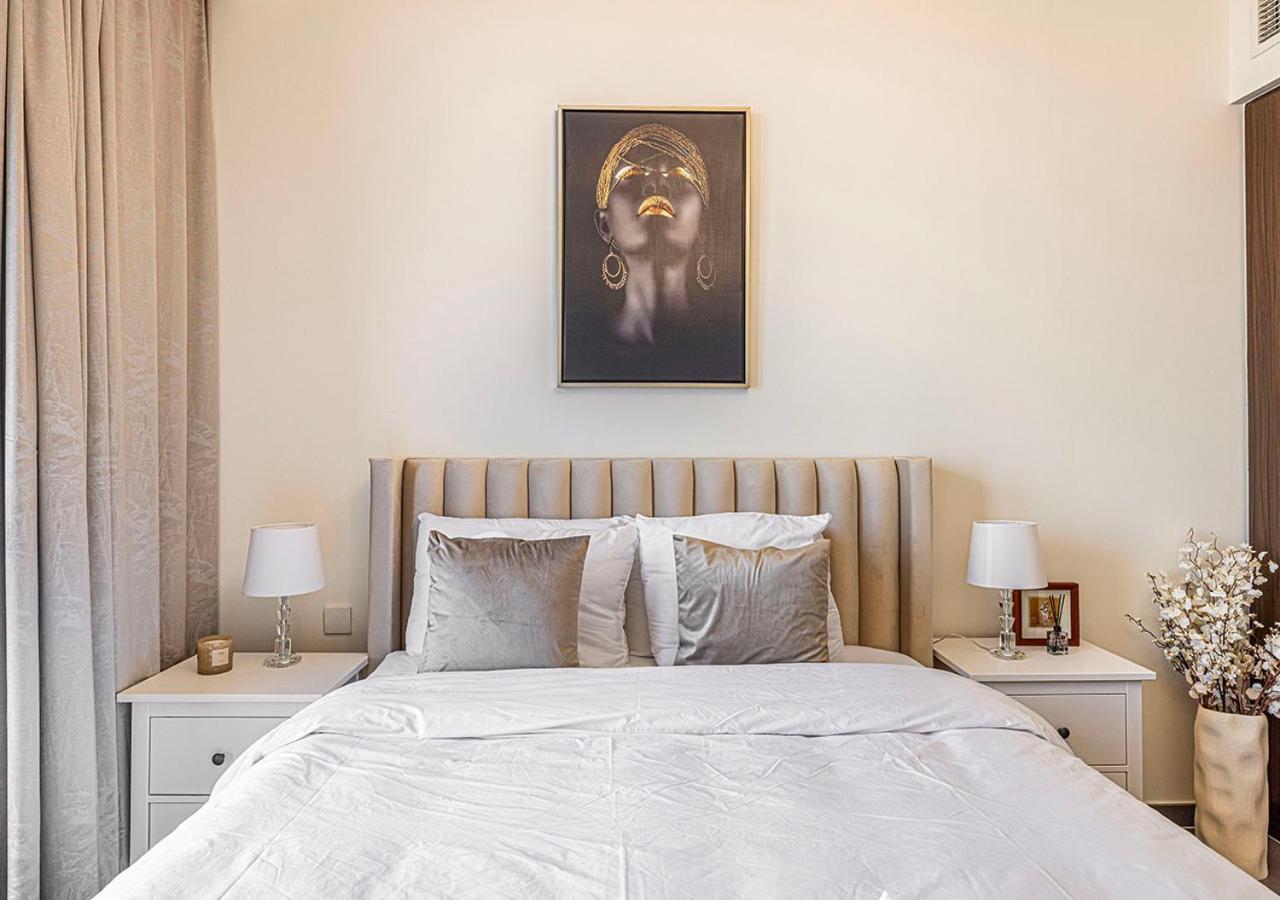 Waterfront Lux 1 Bedroom In Creek Edge With Amazing Pool * Dubai