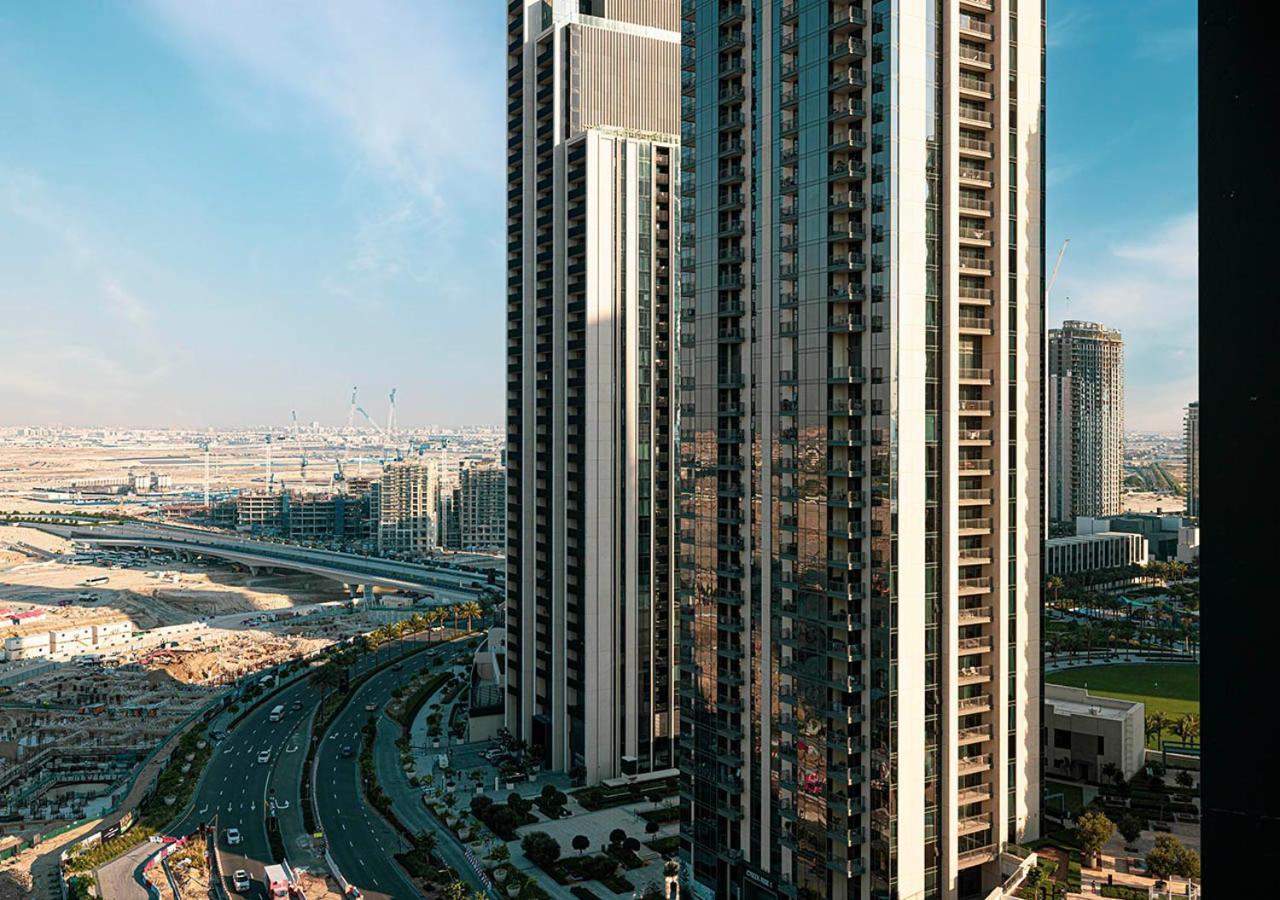 Waterfront Lux 1 Bedroom In Creek Edge With Amazing Pool Dubai