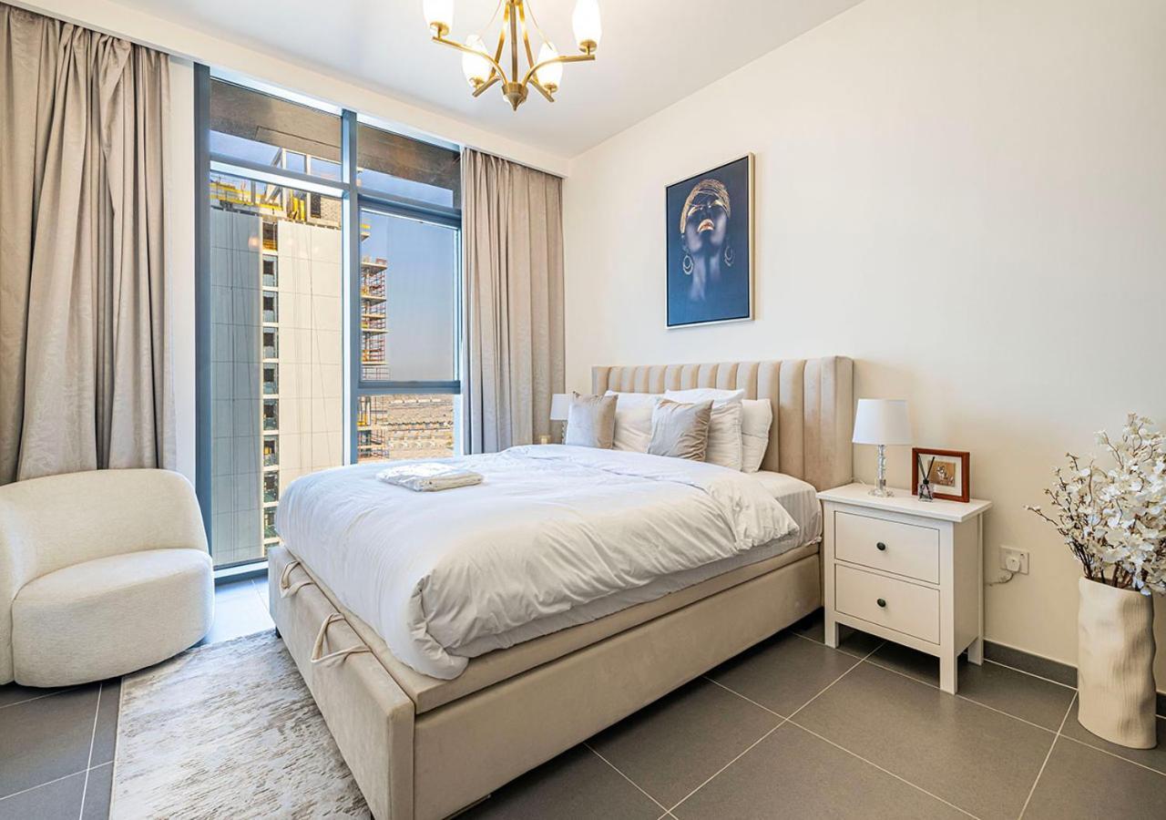 Waterfront Lux 1 Bedroom In Creek Edge With Amazing Pool * Dubai