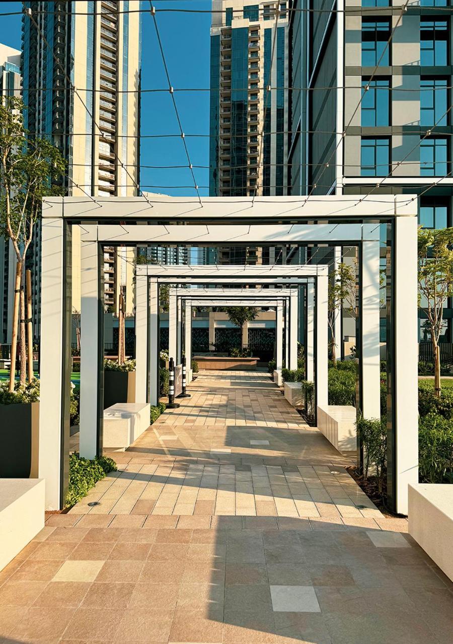 Apartment Waterfront Lux 1 Bedroom In Creek Edge With Amazing Pool Dubai