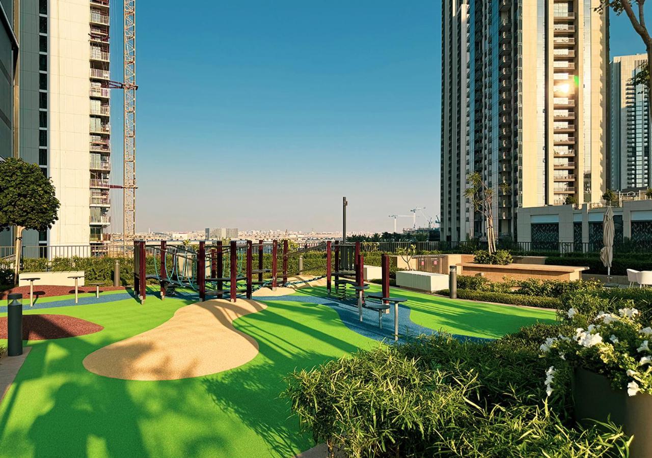 Waterfront Lux 1 Bedroom In Creek Edge With Amazing Pool Dubai