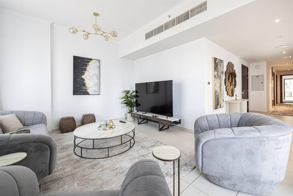 Downtown Delight 3br With Stunning Fountain Views *