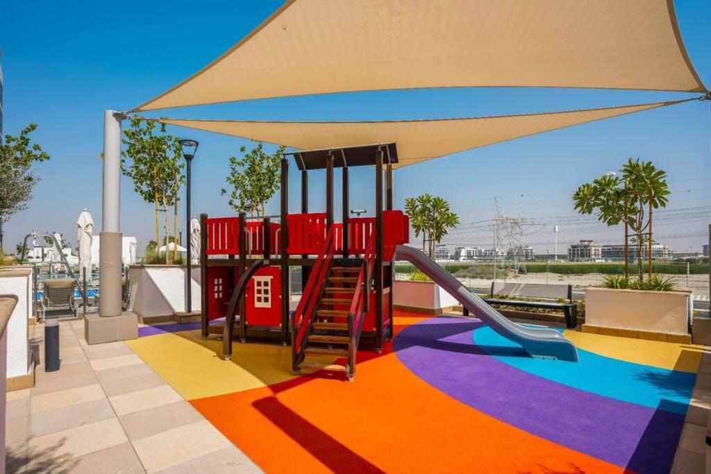 Luxury 1 Bedroom In Azizi Riviera 32 Dubai