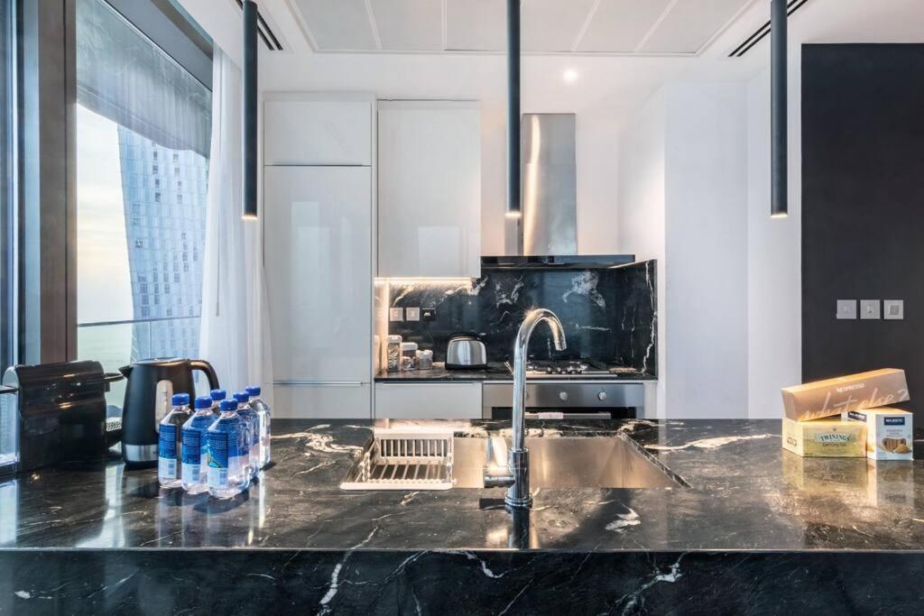 Apartment First Class 3br Amazing Views Of Marina Dubai