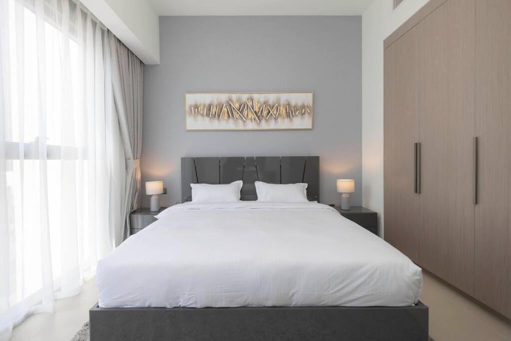 Posh 1br - High End Furnishings Near Burj Khalifa 606 Apartment