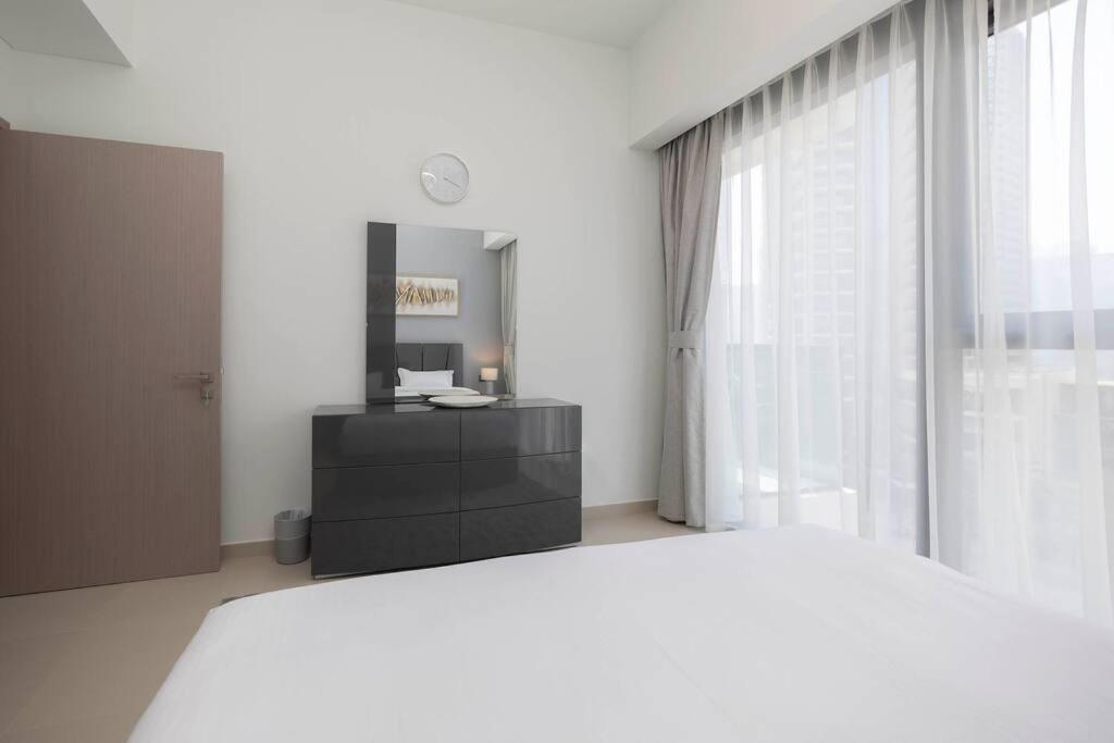 Apartment Posh 1br - High End Furnishings Near Burj Khalifa 606 Dubai
