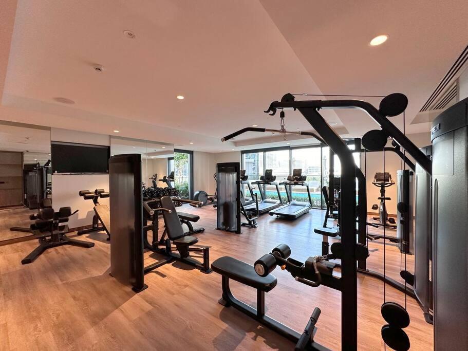 Posh 1br - High End Furnishings Near Burj Khalifa 606 Apartment *