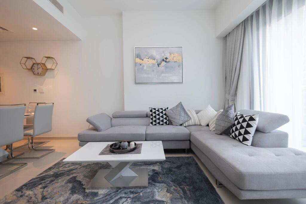 Apartment Posh 1br - High End Furnishings Near Burj Khalifa 606 *