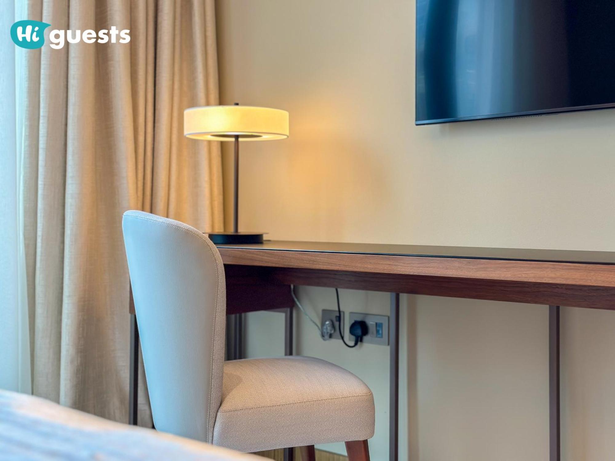 Higuests - Sky-high Experience Luxe Living On The 24th Floor Daire