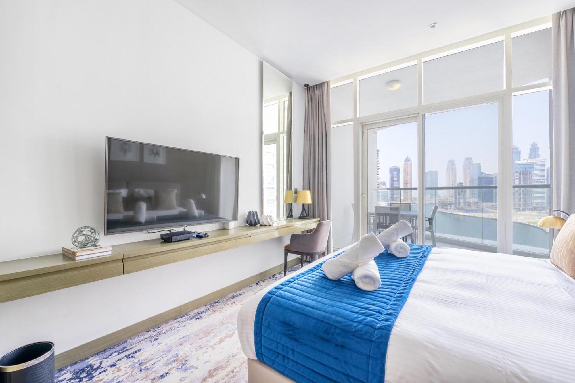 Downtown Ultra Luxury - - 5 Star Facilities- 15 Min Walk To Fountain 5*