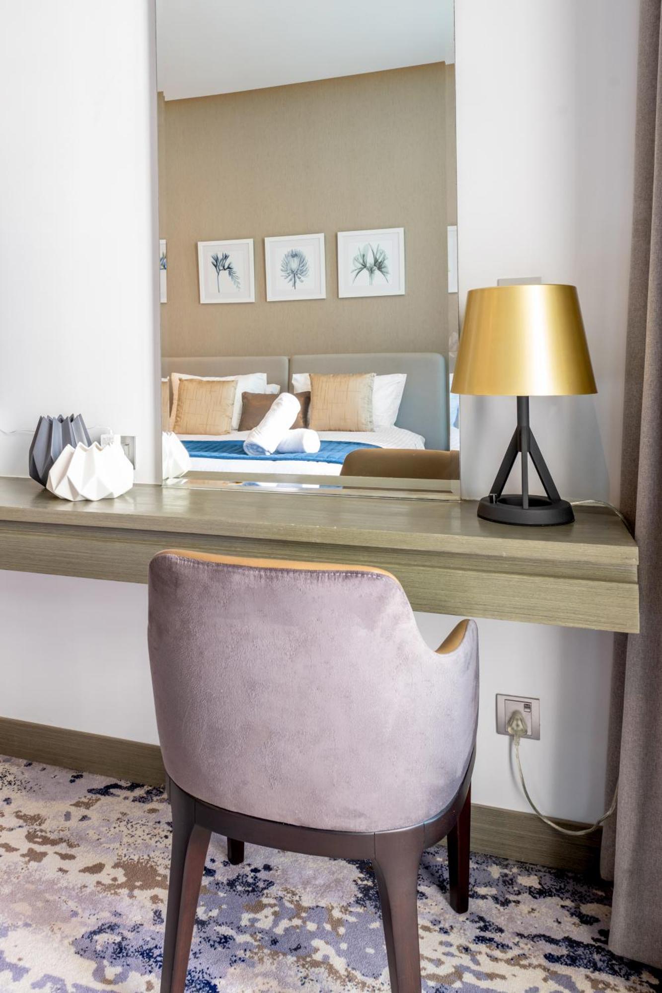 Downtown Ultra Luxury - - 5 Star Facilities- 15 Min Walk To Fountain Aparthotel