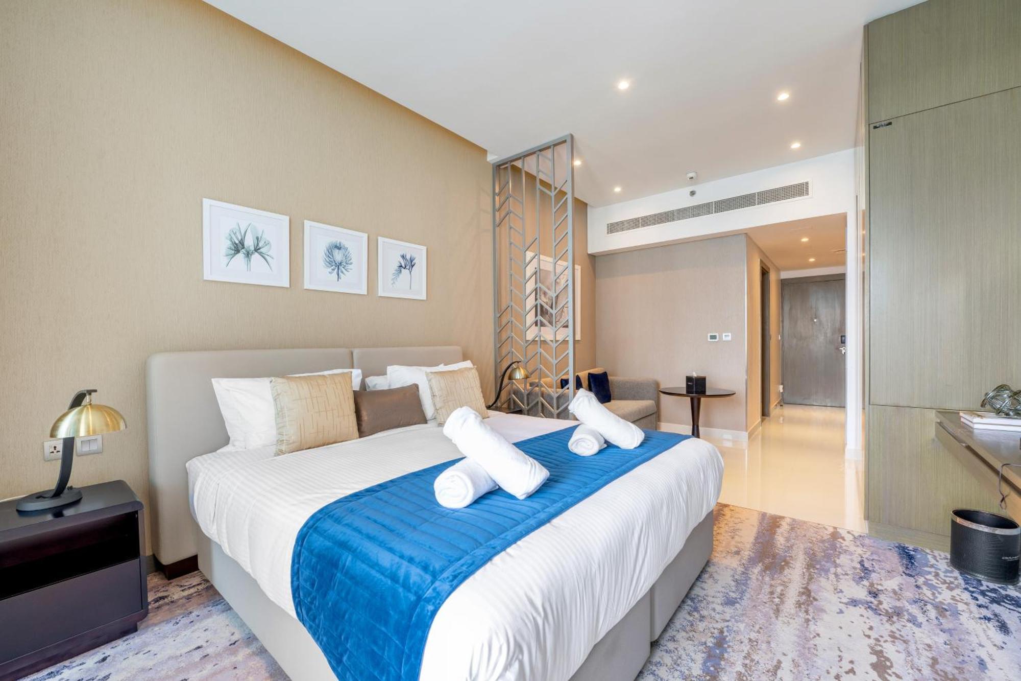 Downtown Ultra Luxury - - 5 Star Facilities- 15 Min Walk To Fountain Aparthotel