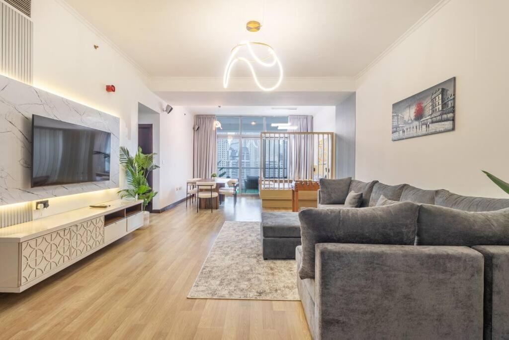 High Floor Spacious 3br Chic W Amazing Marina View * Dubai