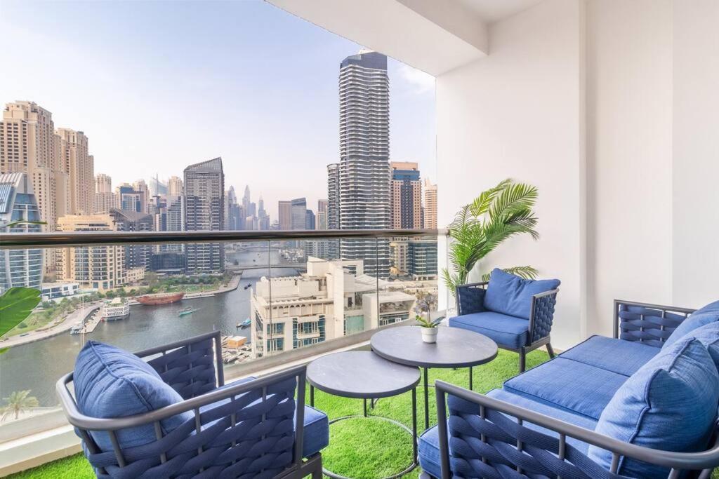 High Floor Spacious 3br Chic W Amazing Marina View Apartment