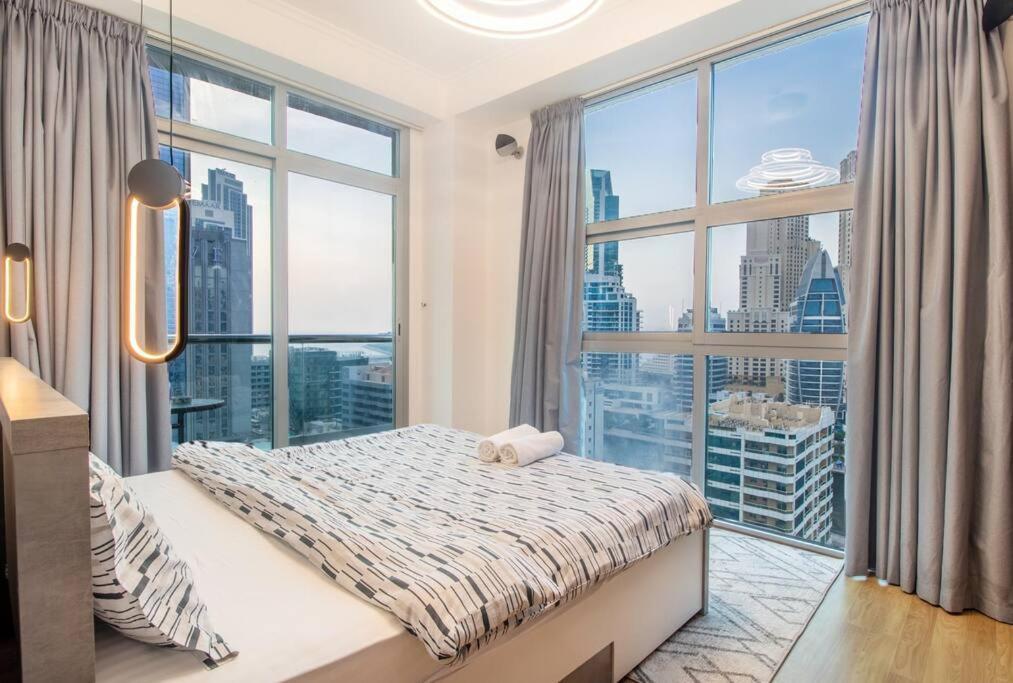 High Floor Spacious 3br Chic W Amazing Marina View Apartment Dubai