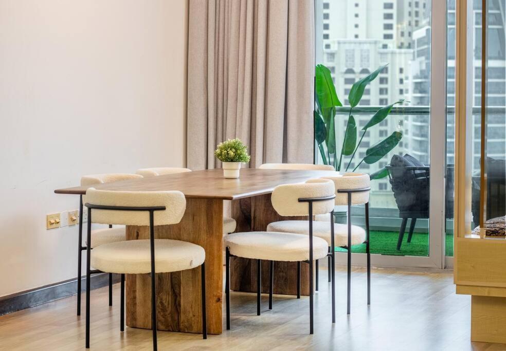 High Floor Spacious 3br Chic W Amazing Marina View Apartment Dubai