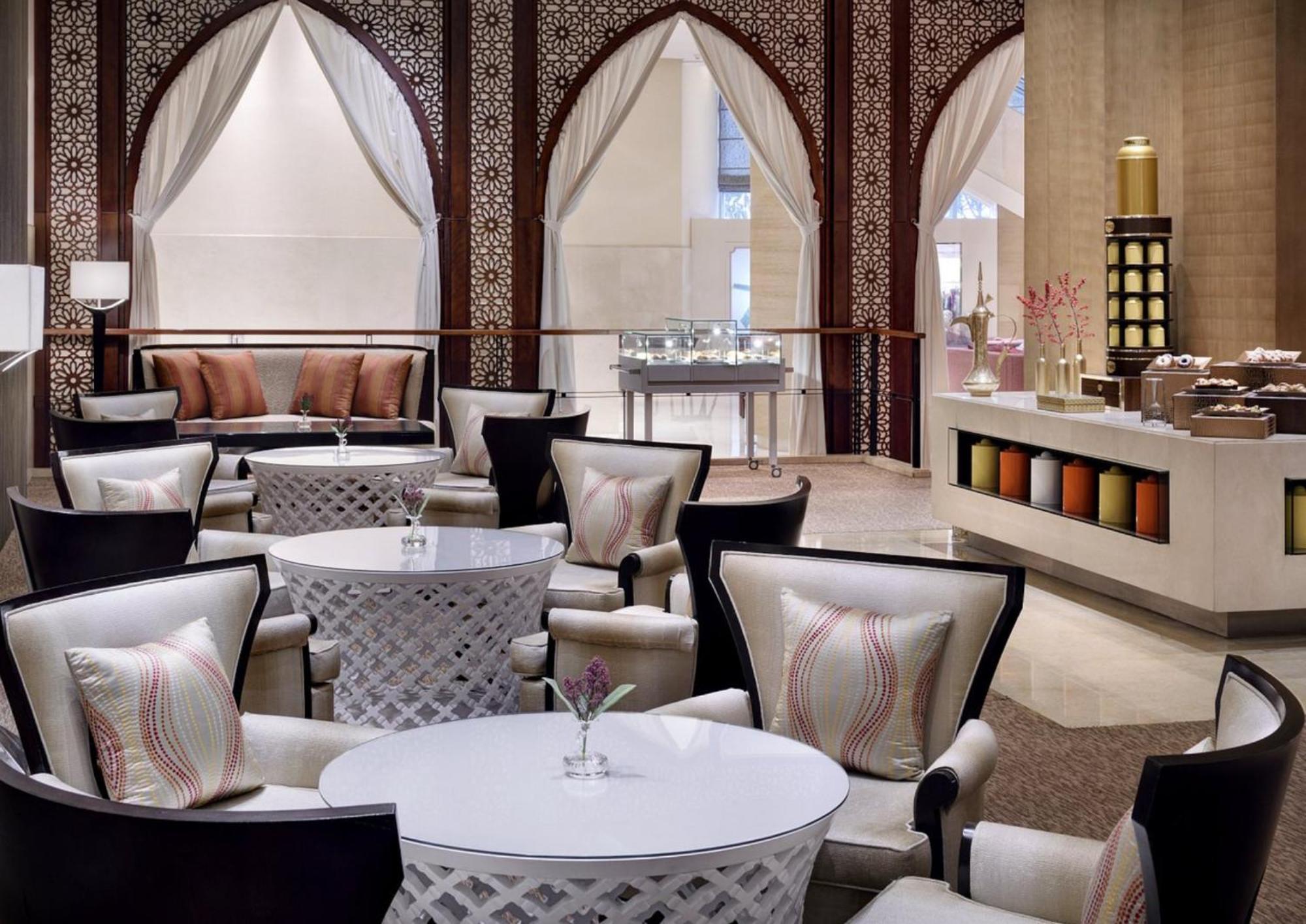 Apart Otel Emaar Residences Fashion Avenue, Formerly Address Mall
