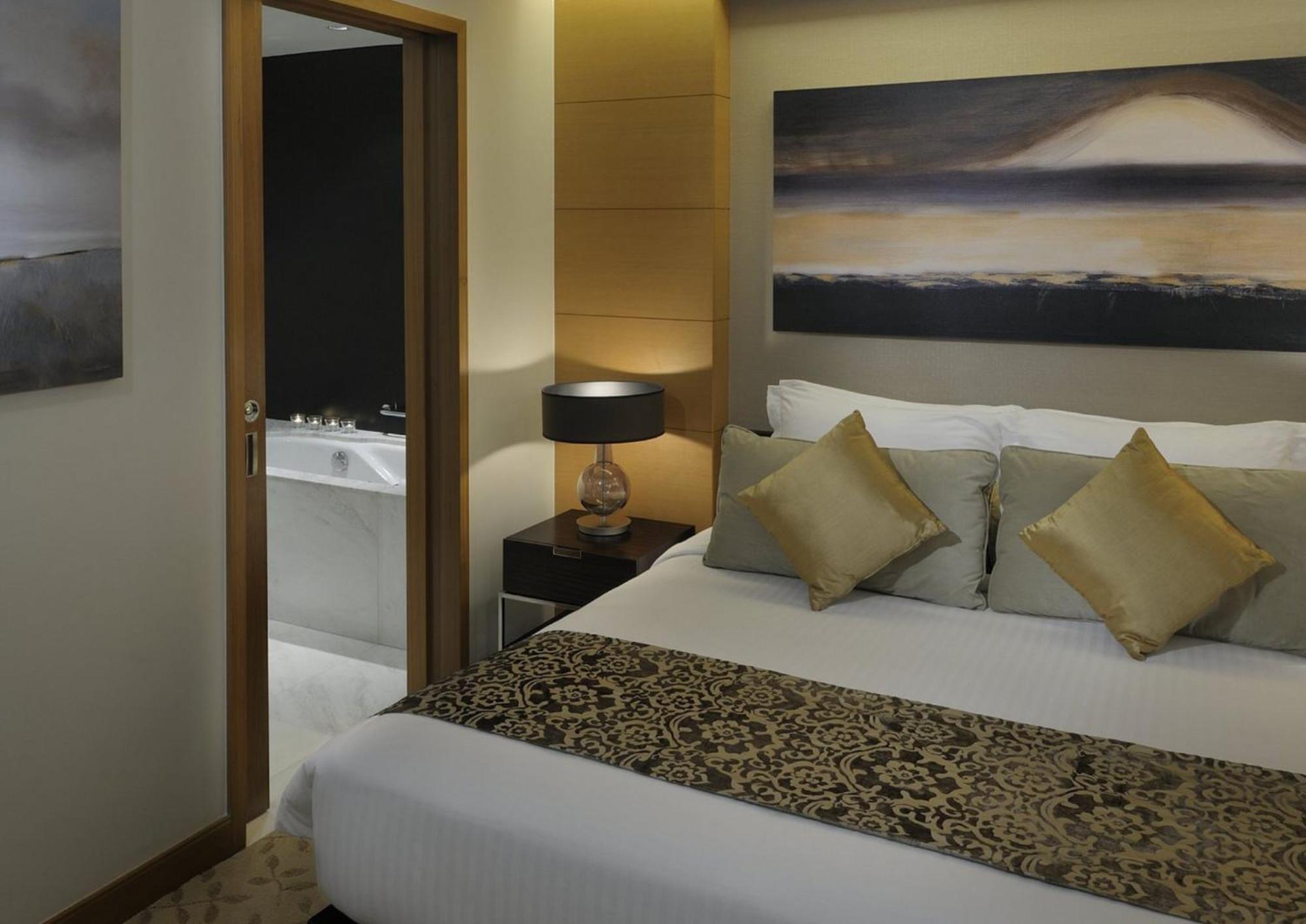 Emaar Residences Fashion Avenue, Formerly Address Mall Apart Otel *