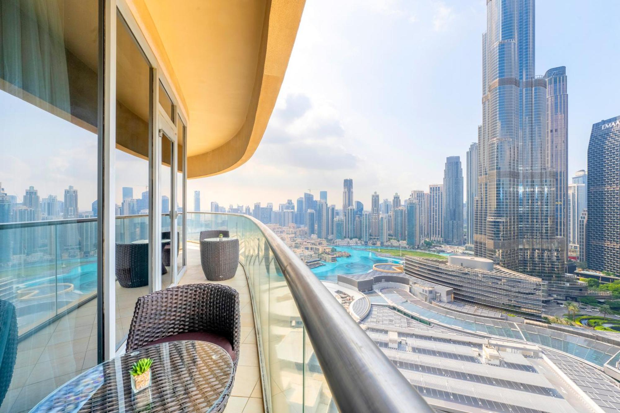 Emaar Residences Fashion Avenue, Formerly Address Mall * Dubai