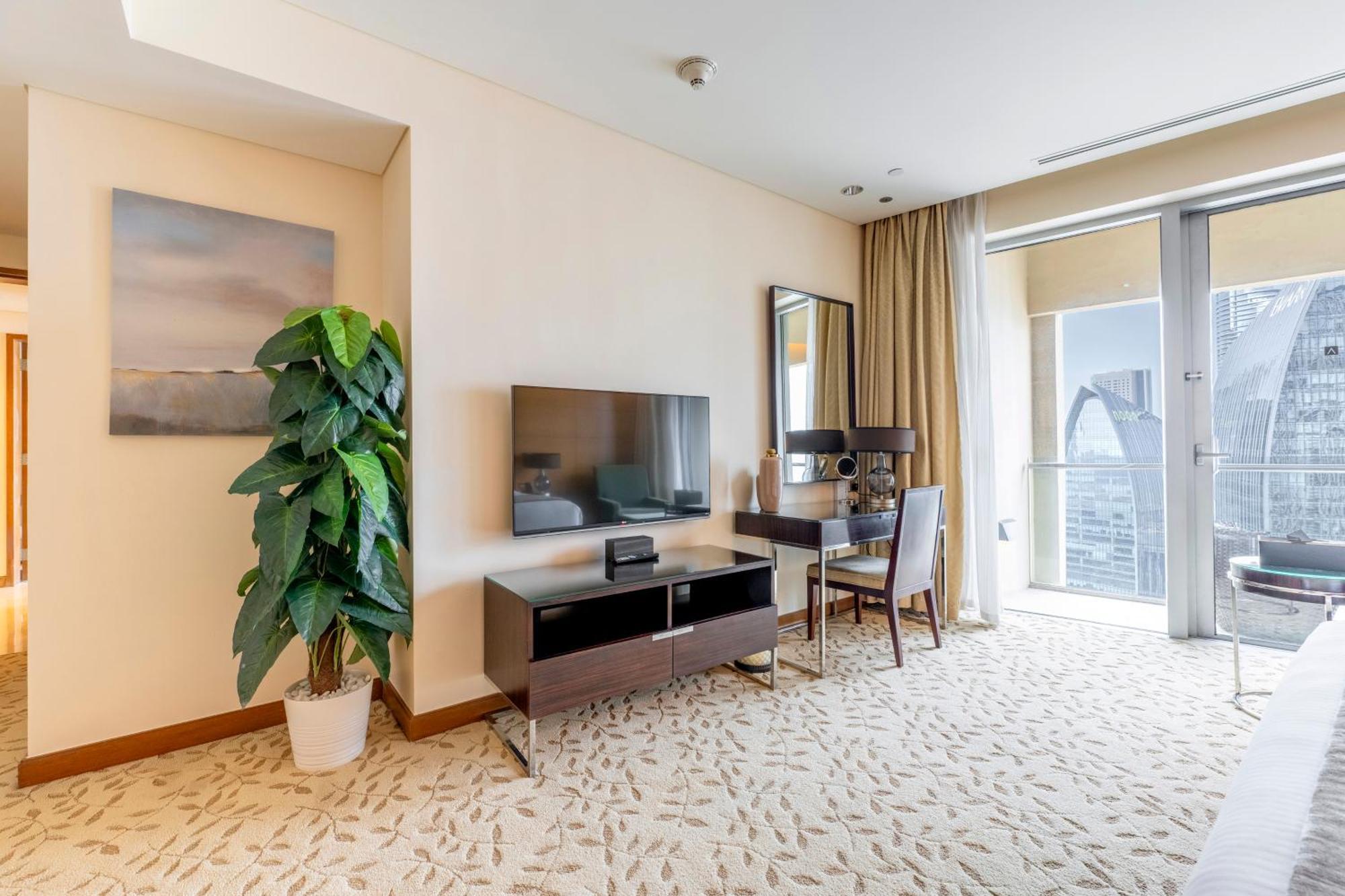 Emaar Residences Fashion Avenue, Formerly Address Mall Apart Otel Dubai