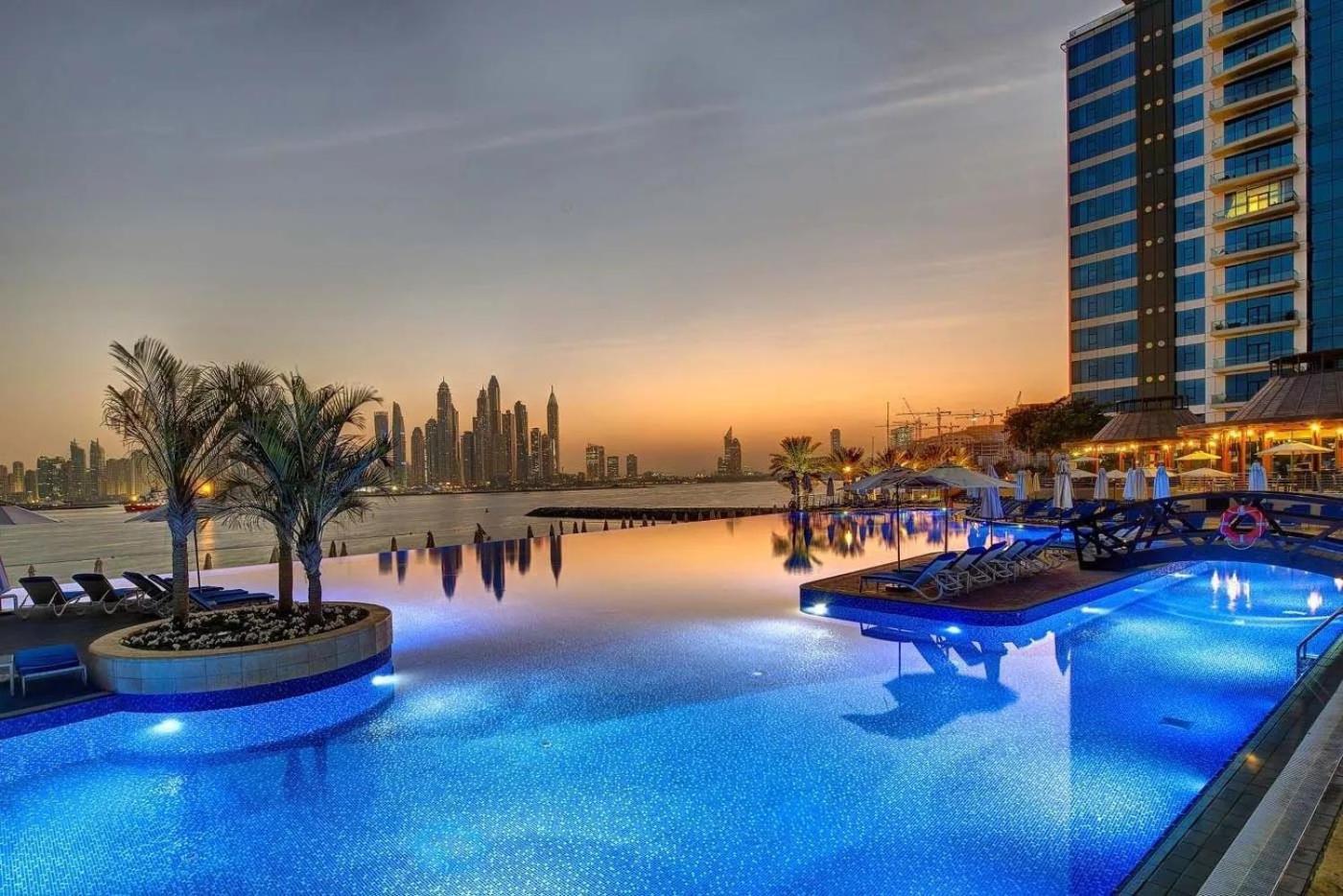 Daniels West Beach 2br In Oceana The Palm Dubai