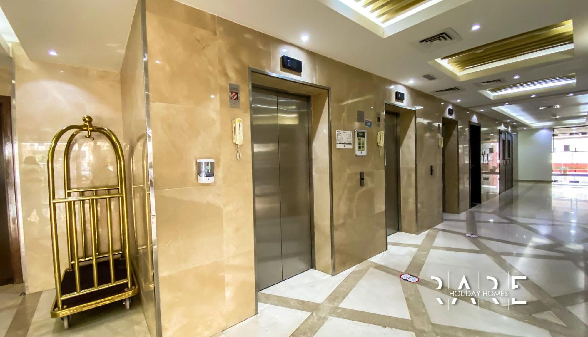 Apartment Rare Homes - Jumeirah Village Circle - Near Circle Mall - Botanica Tower - R105 *