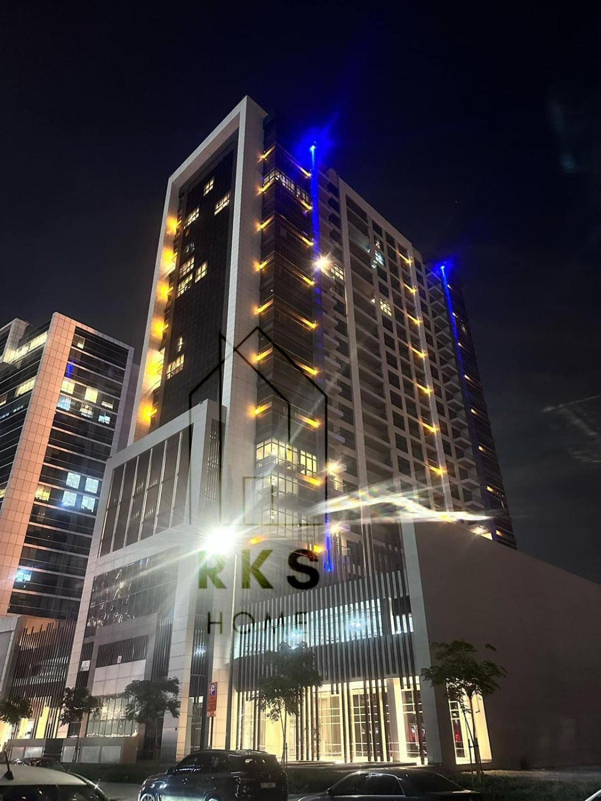 Hostel With Private Downtown Business Bay-oval Tower Dubai