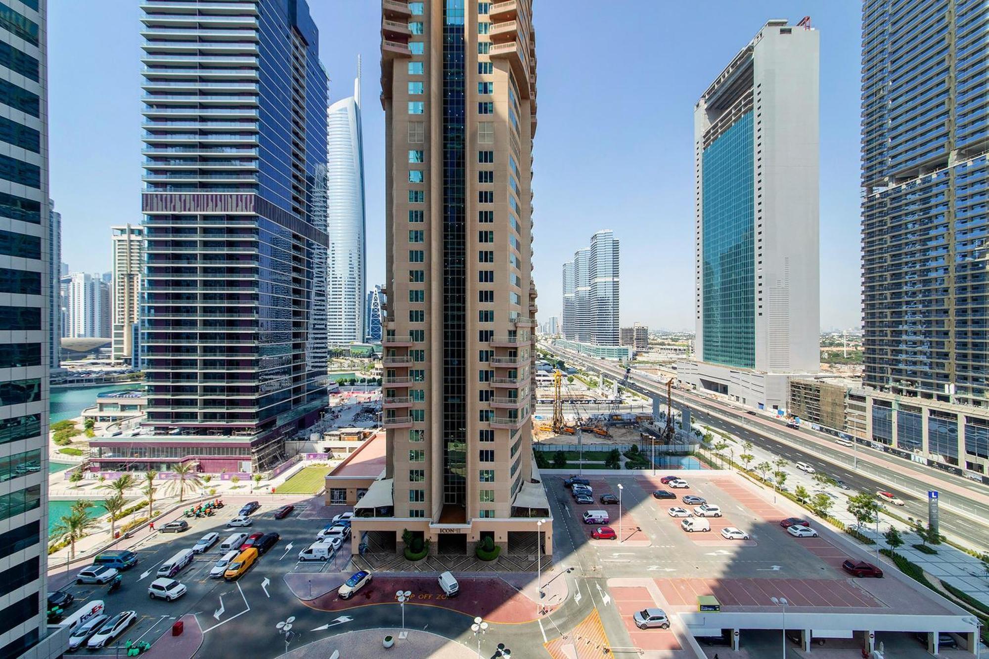 In Me Do Re Jumeirah Towers *