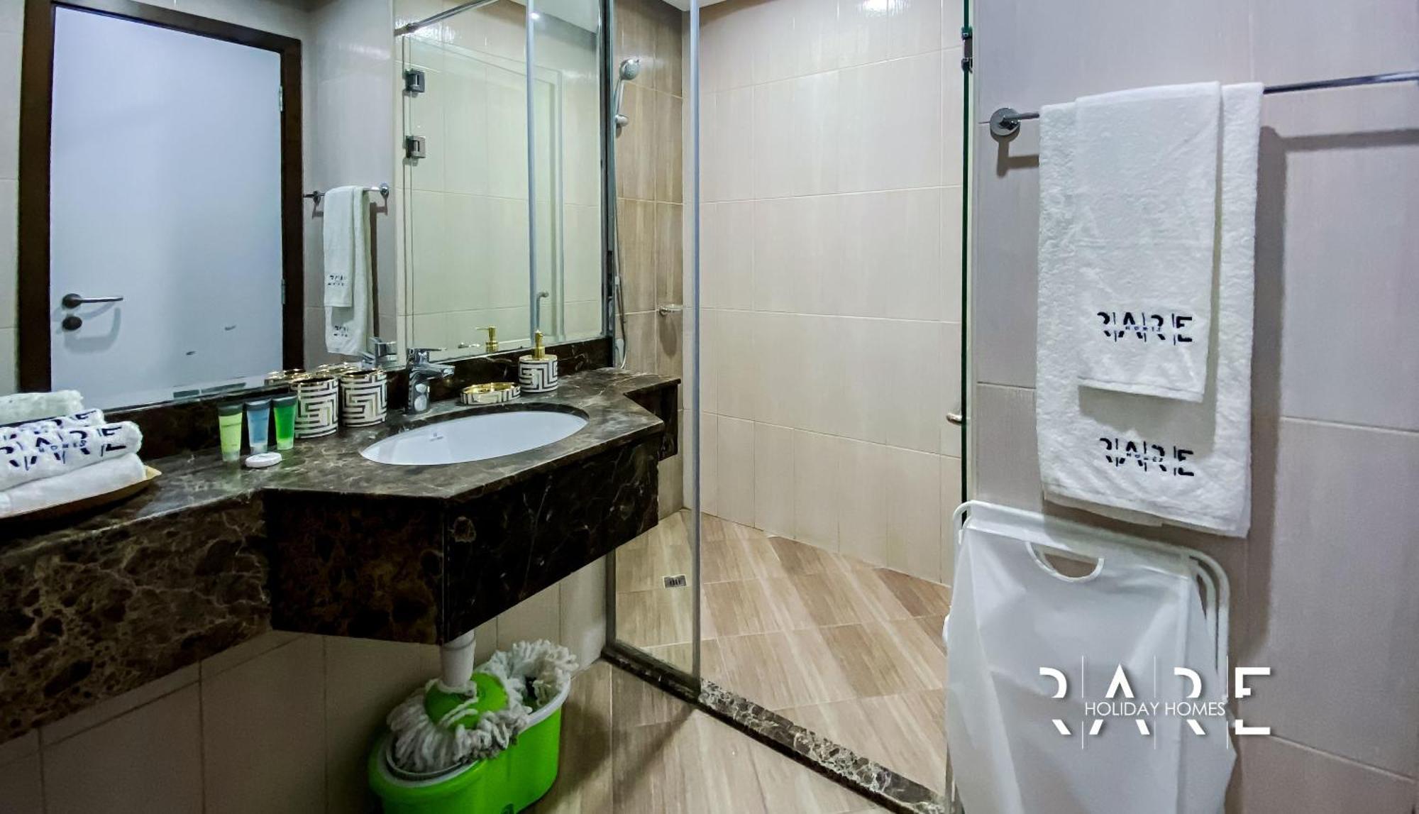 Rare Homes - Jumeirah Village Circle - Near Circle Mall - Botanica Tower - R105 * Dubai