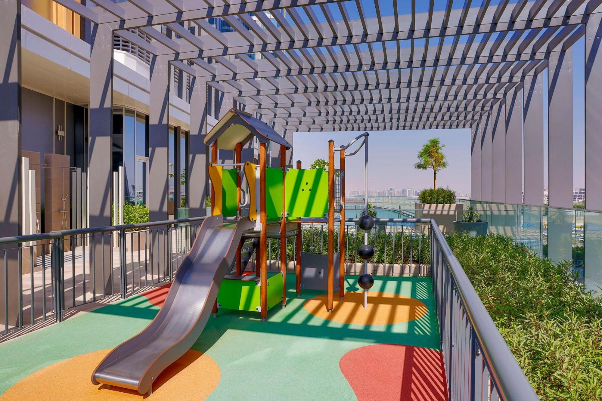 Hilton Garden Business Bay Hotel