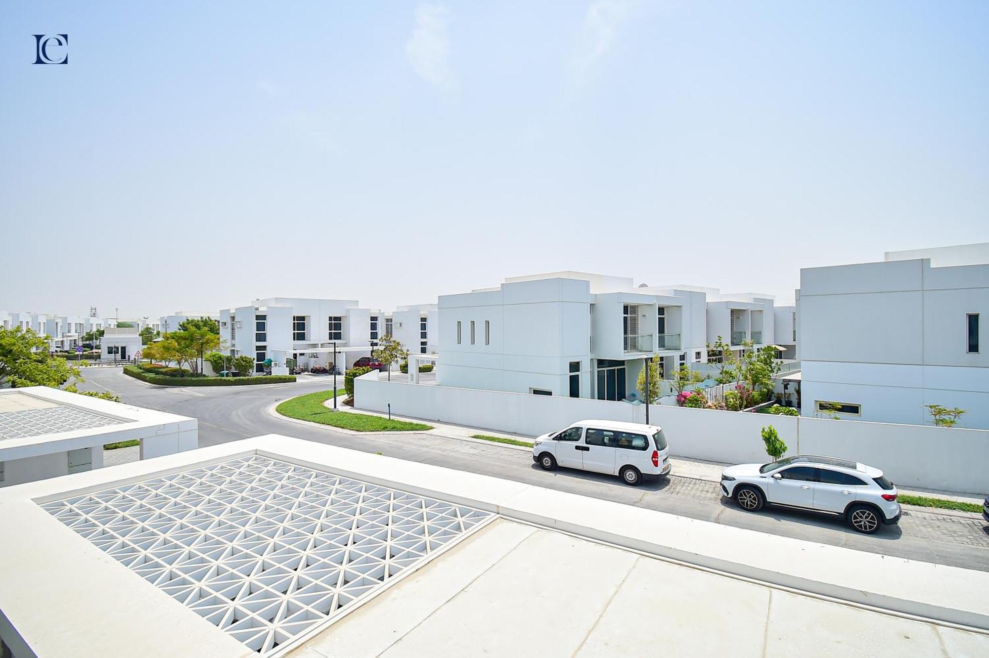 Villa Luxury Escapes - Private With 3bedroom Maids - Mudon