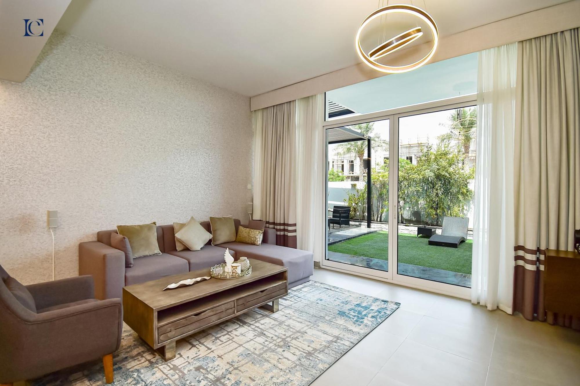 Villa Luxury Escapes - Private With 3bedroom Maids - Mudon Dubai