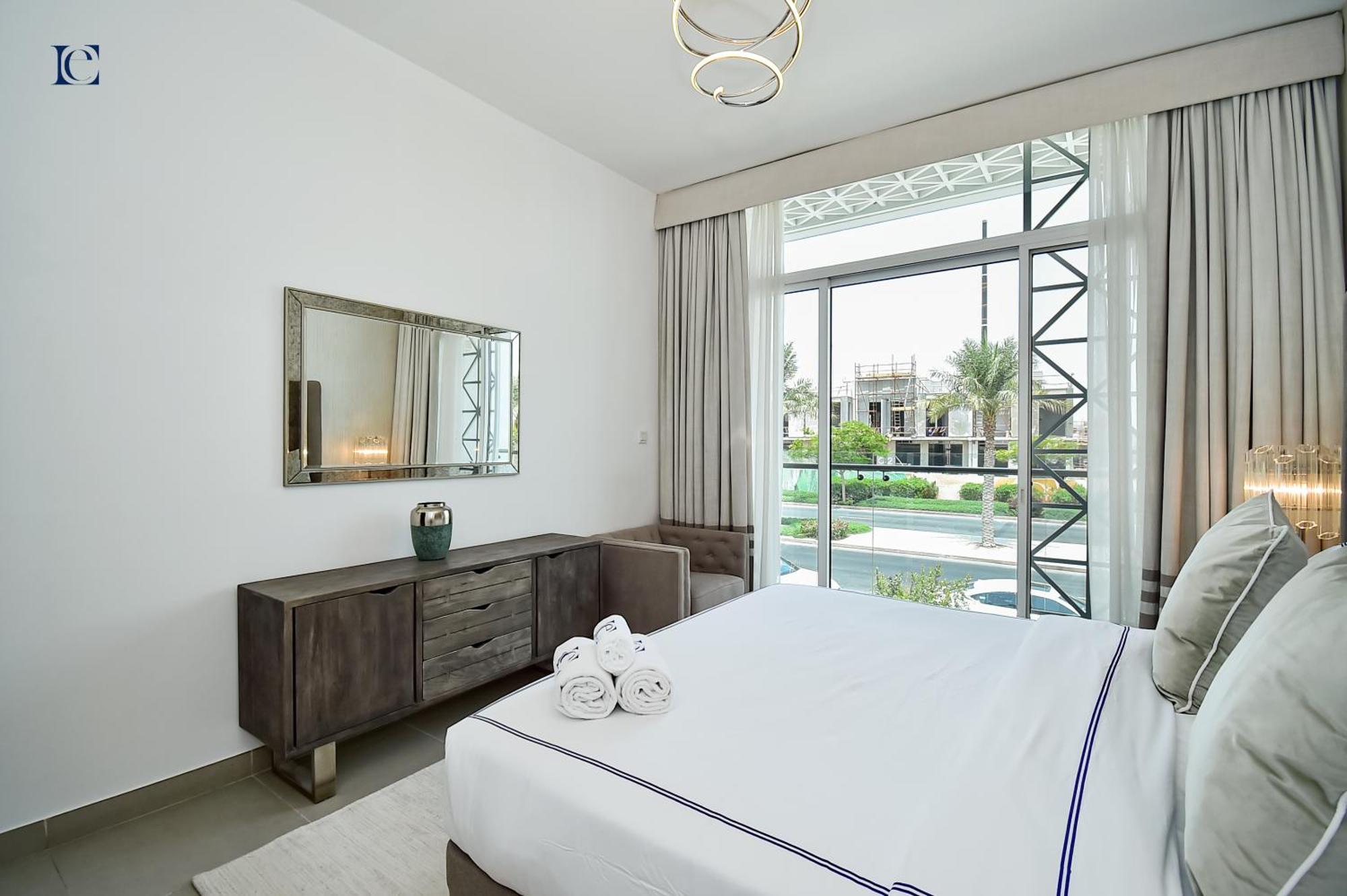 Luxury Escapes - Private With 3bedroom Maids - Mudon Dubai