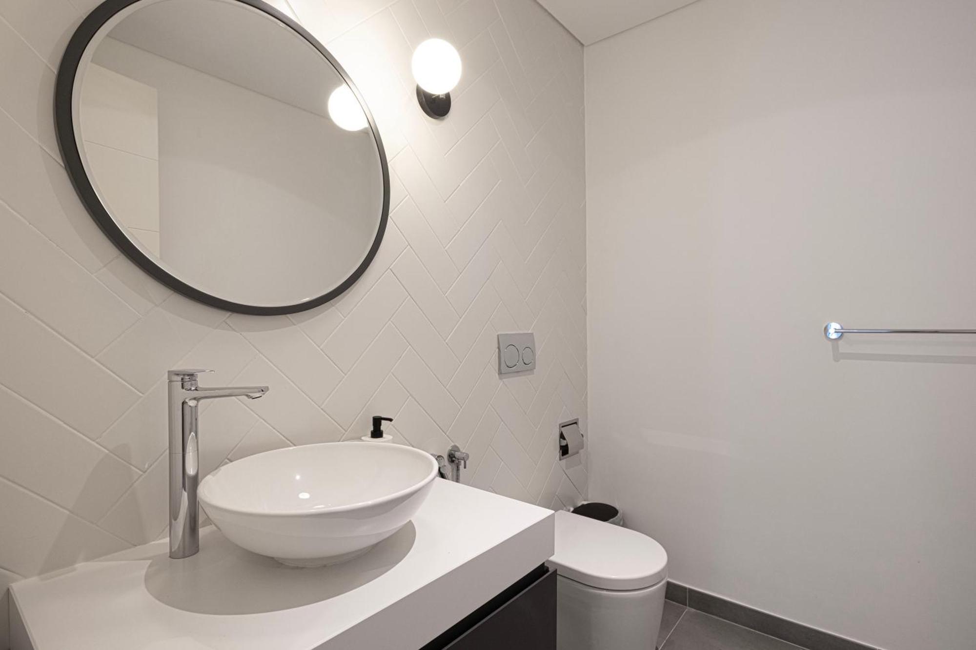 Sophisticated 1br With Pool View In Belgravia Square Jvc