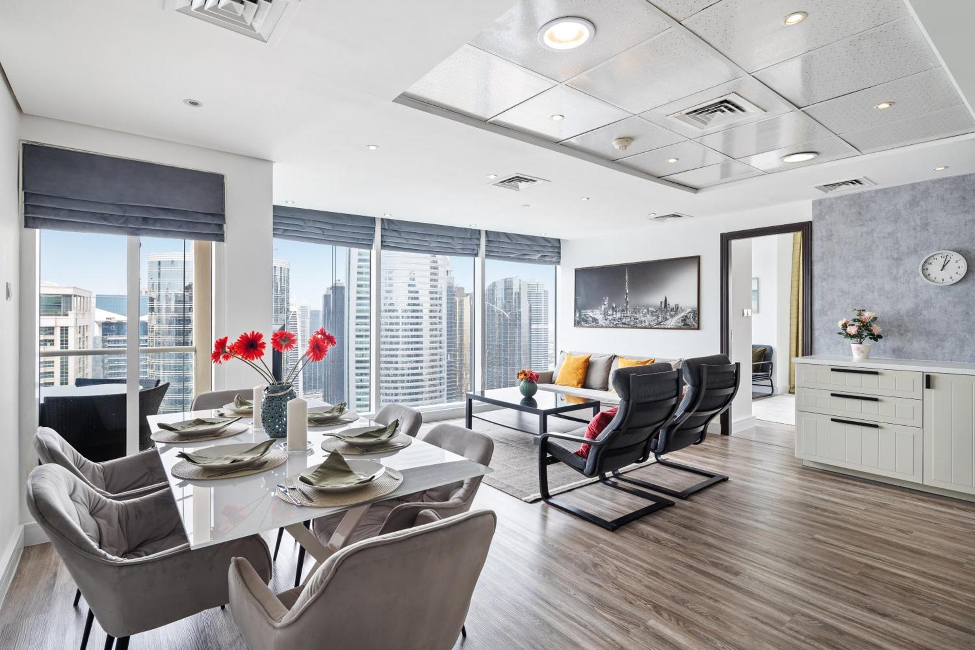 La Buena Vida: Panoramic View Near Jlt Metro Apartment *