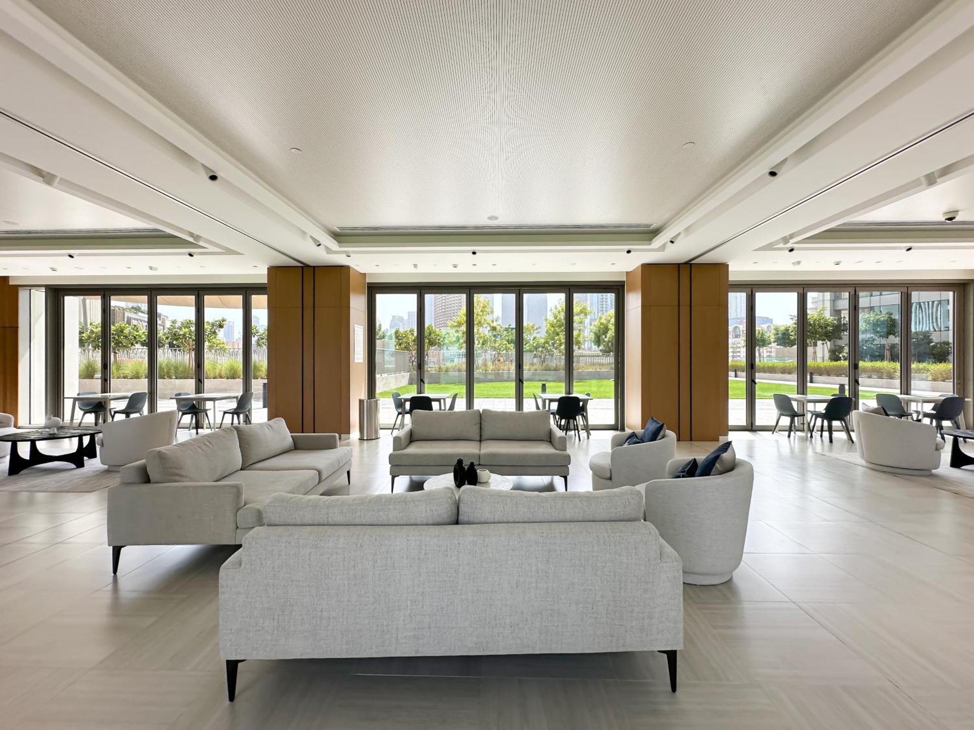 Sky High Luxury 50th Flr Lux 2bdr In Downtown *