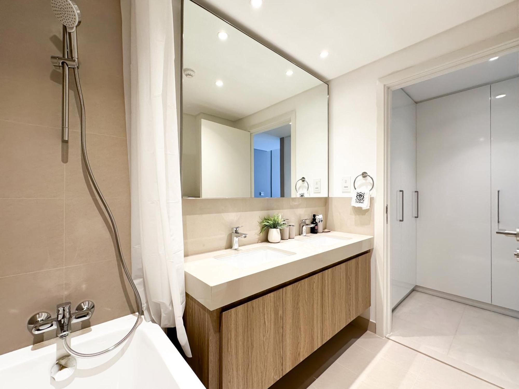 Apartment Sky High Luxury 50th Flr Lux 2bdr In Downtown *