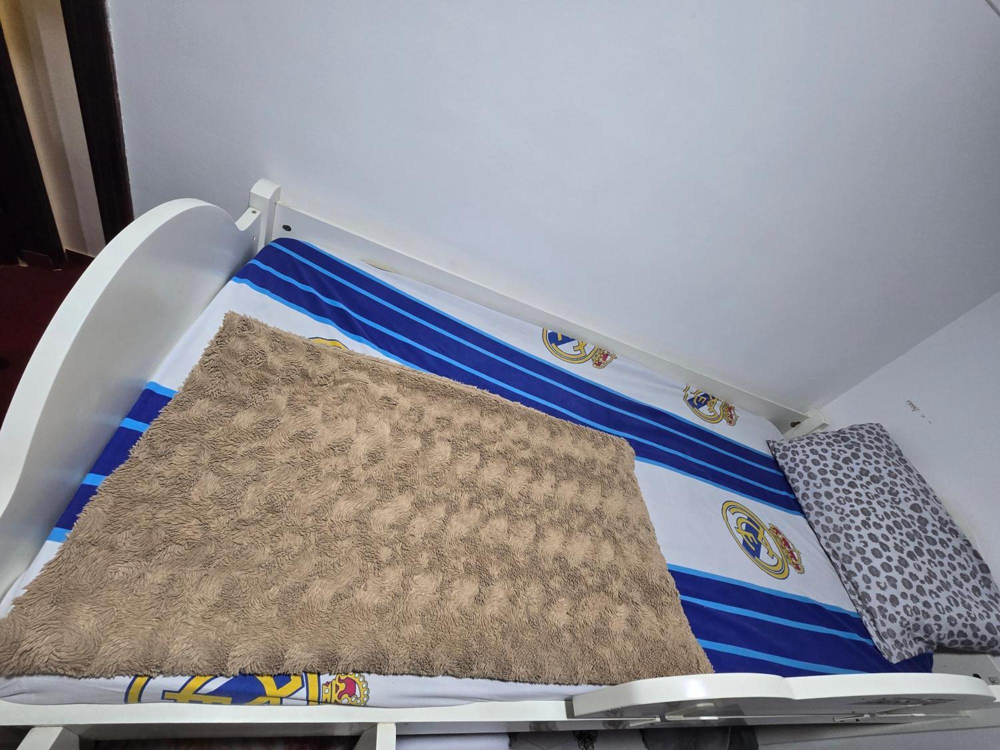 Albergue Dxb And Pension
