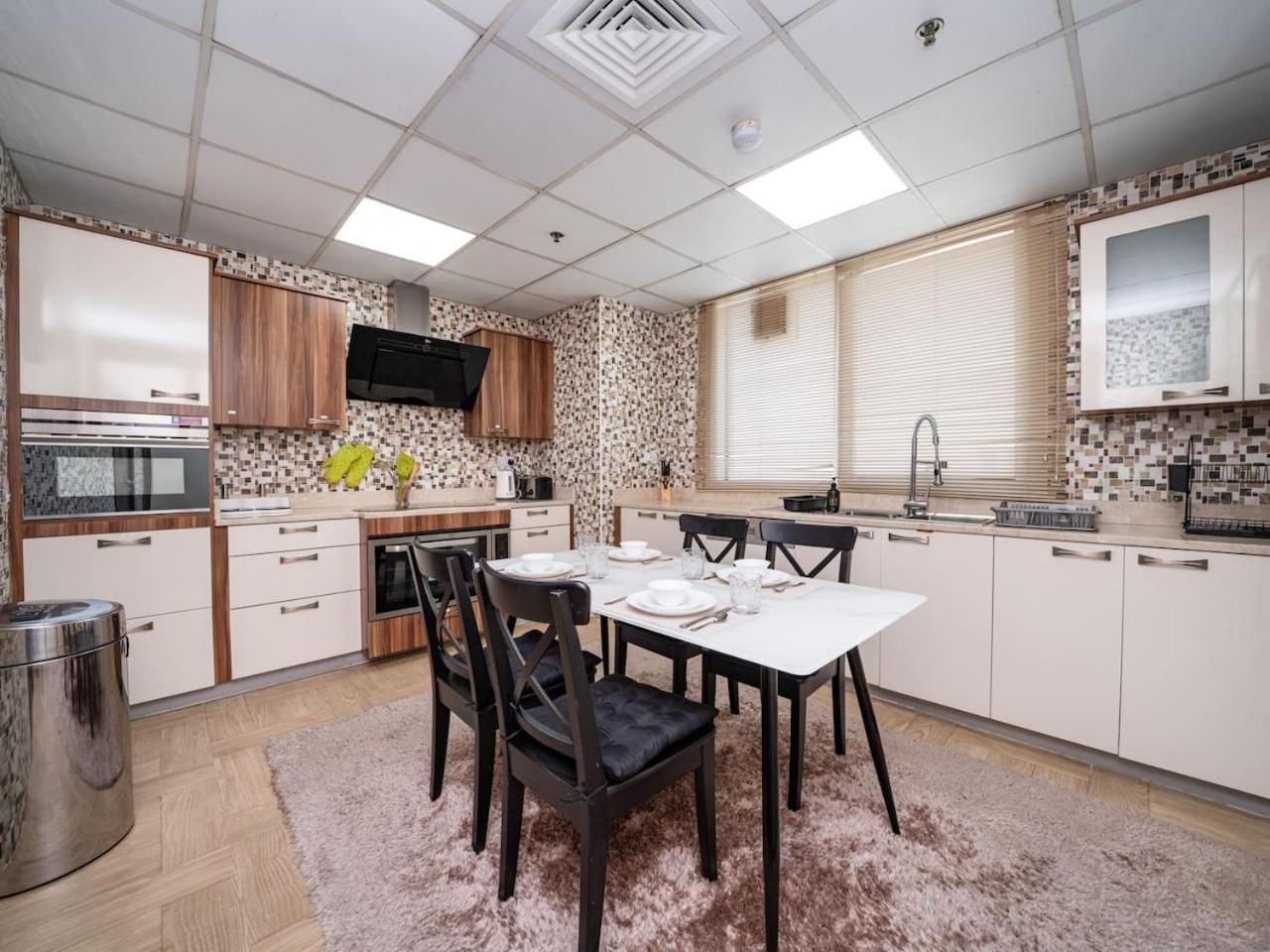 Apartment Spacious 4 Bedroom Marina Oasis *