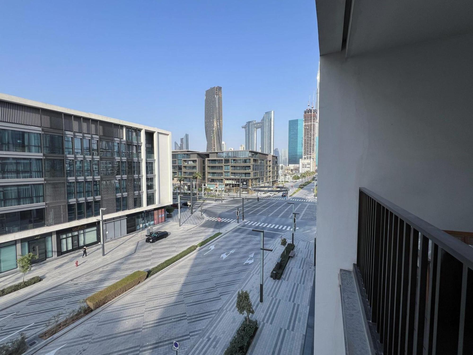 Airstay - Walk - Luxurious 2br Guest - Monthly Offer Available Apartment *
