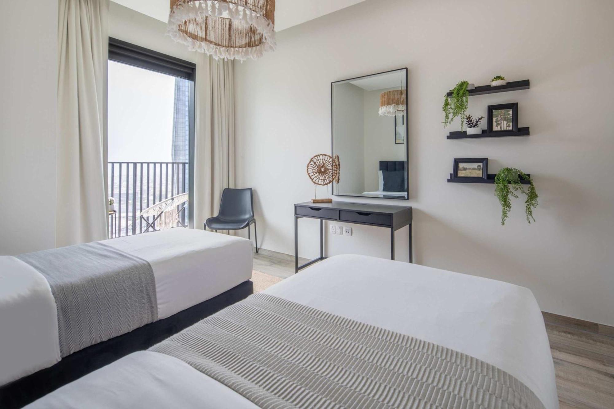 Frank Porter - Ahad Residences Apartamento