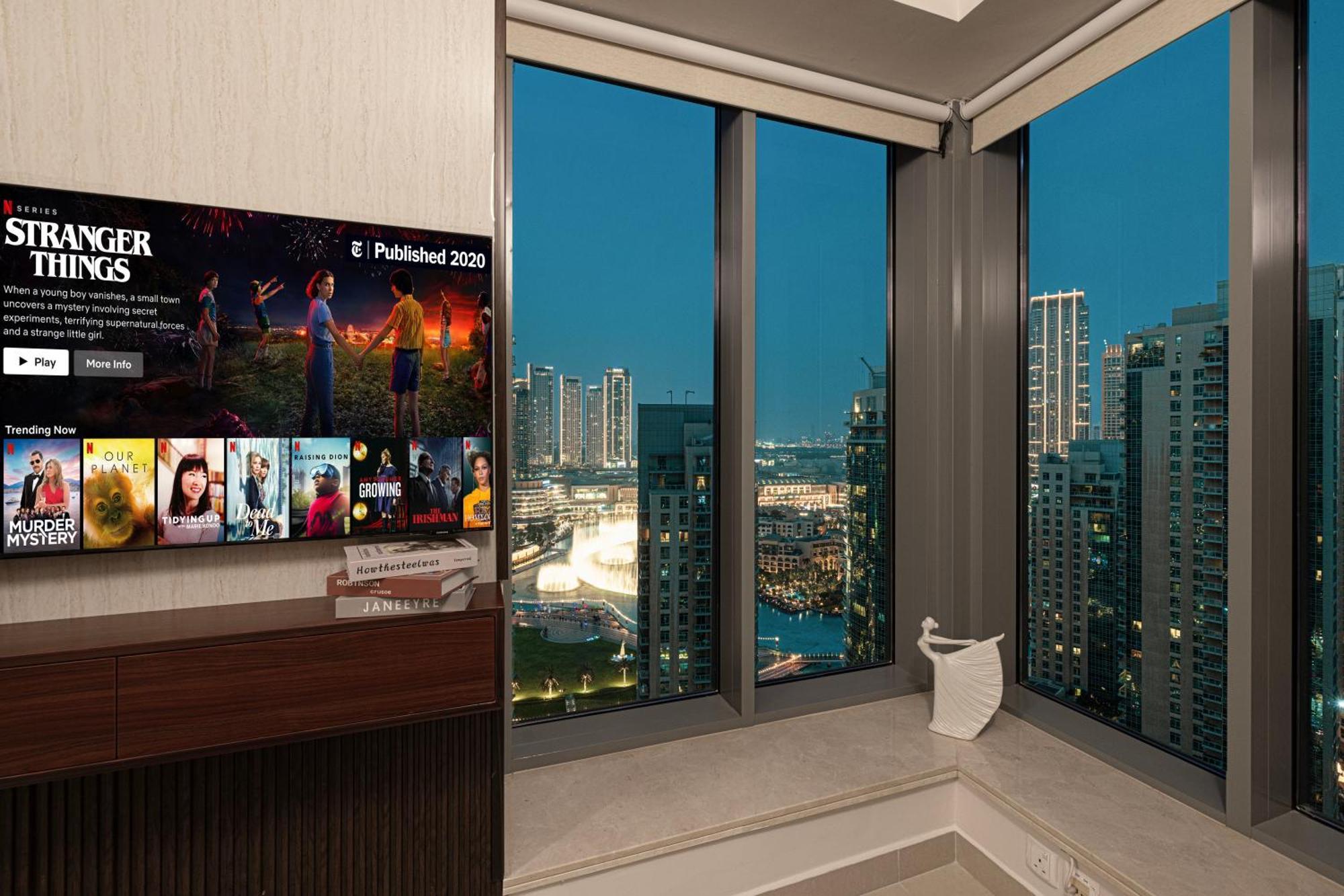 Luxury 2-br Overlooking Burj & Fountain Views *
