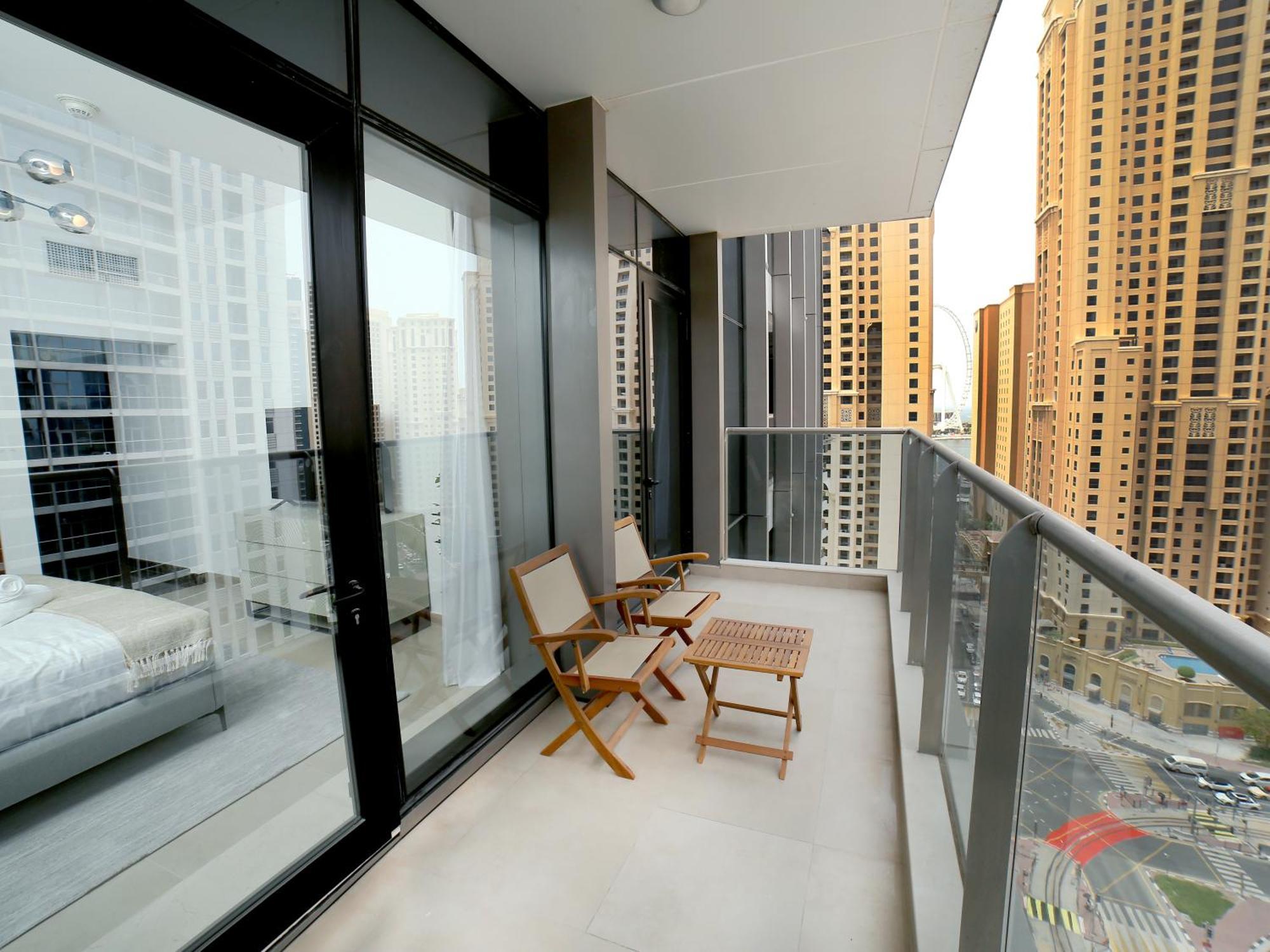 Wake Up To Marina View-luxurious Dubai