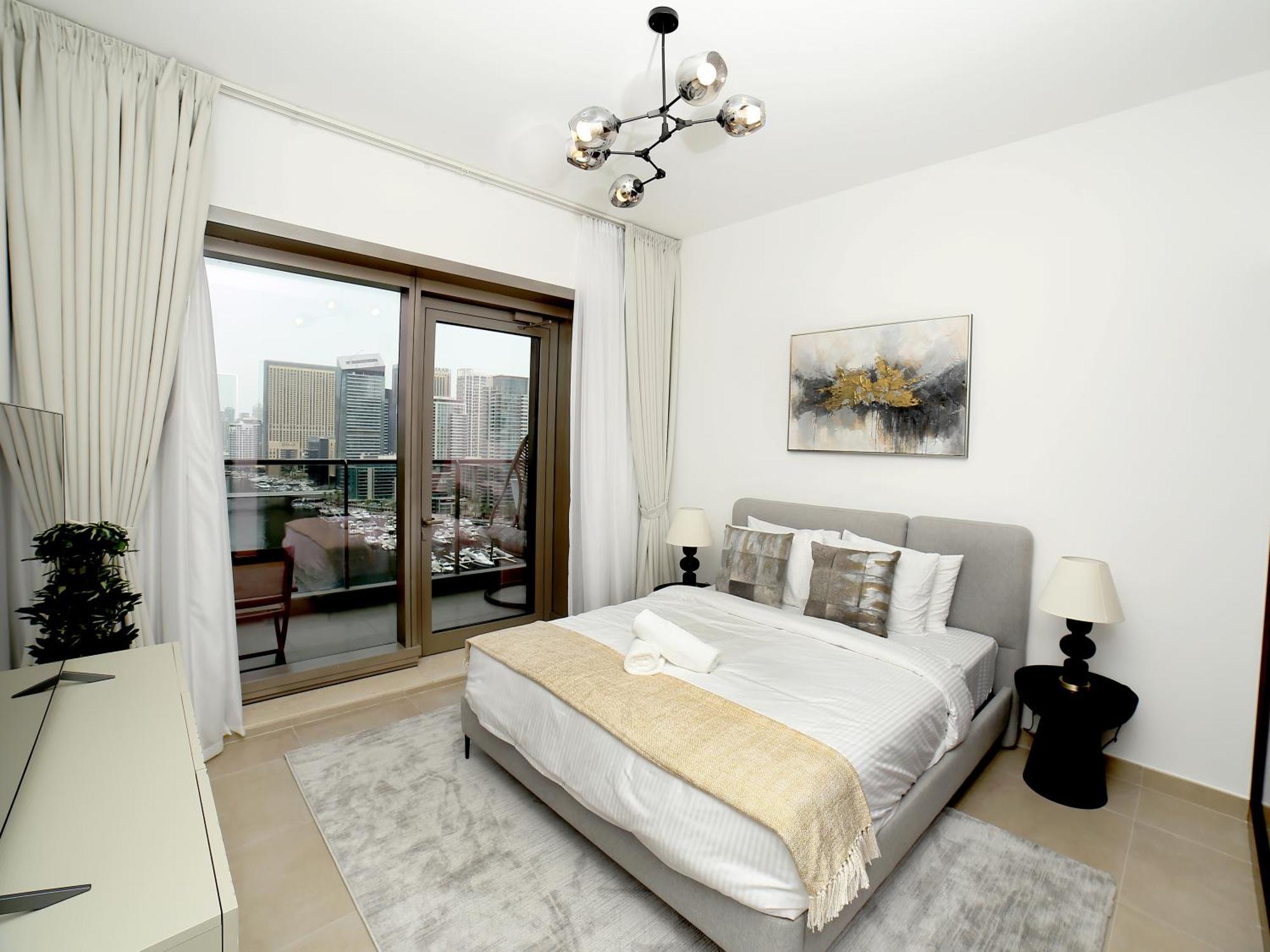 Wake Up To Marina View-luxurious Holiday home