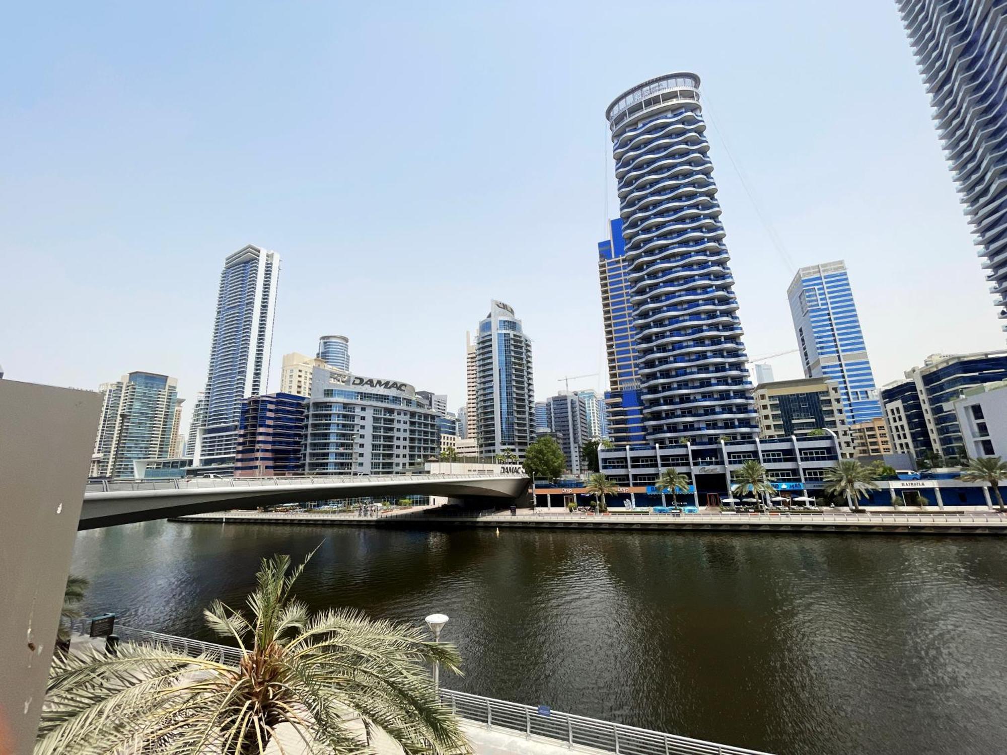 Holiday home Wake Up To Marina View-luxurious Dubai