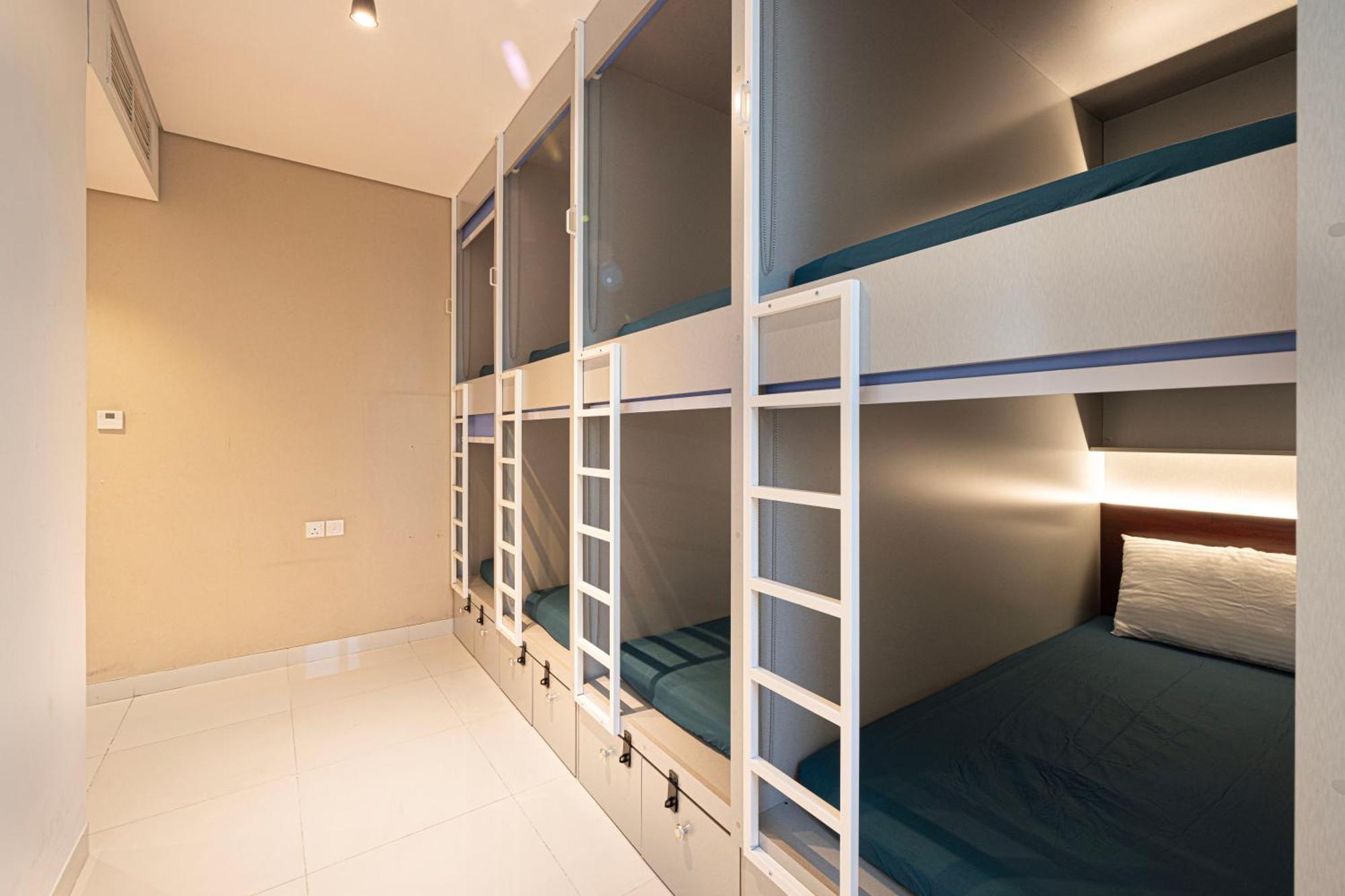 Next'house - Downtown Views Host Hostel