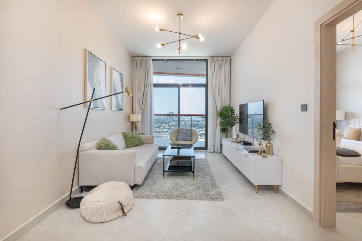 Daire Eye-captivating 1 Bed For 2 Dubai