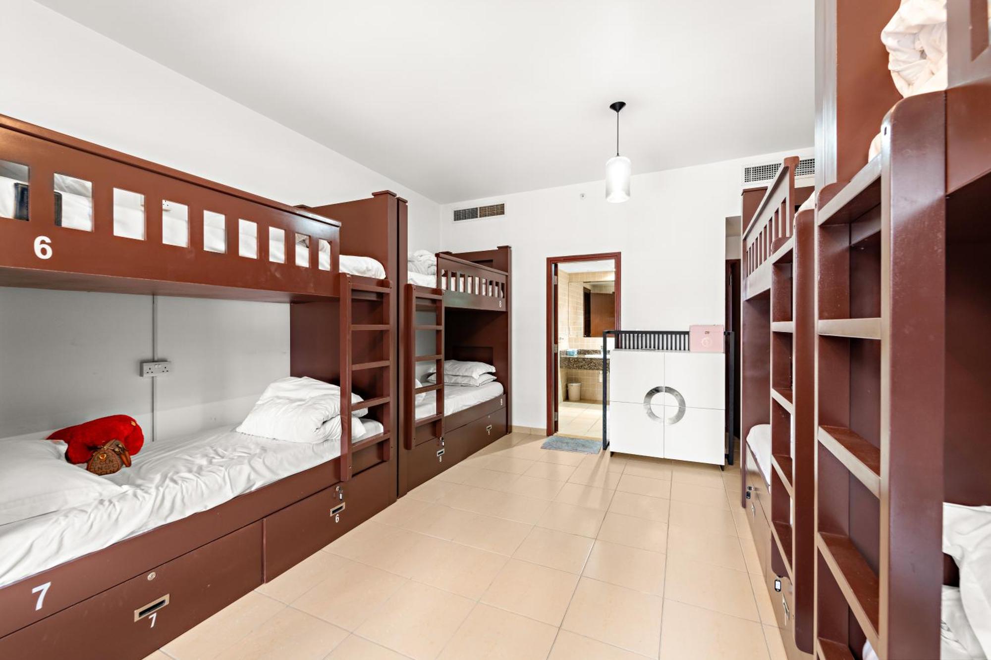 Hostel Living Jbr *