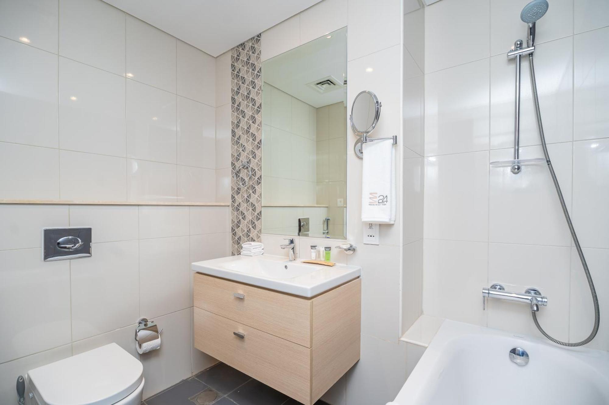 Escape24 Luxury Golf Promenade Damac Hills Apartamento Dubai